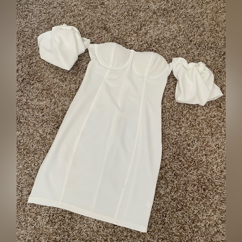White, puff sleeve mini dress